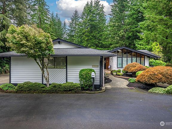 2nd image of 3305 223rd Avenue SE