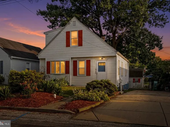 210 Walnut Rd, Wallingford, PA 19086