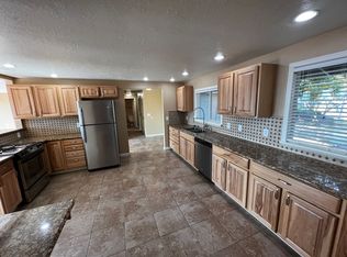 335 Suncrest Ct NW, Salem, OR
