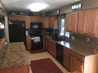 200 N Elm Rd, Hartford, SD 57033