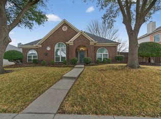 5618 Allen Ln, Rowlett, TX 75088