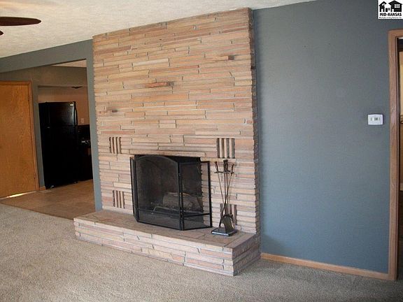 3rd image of 802 W 23rd Ave