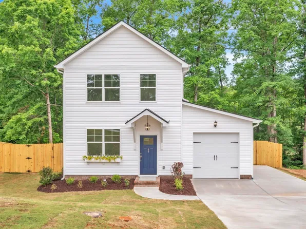 99 Sangamo Dr, Greenville, SC 29611