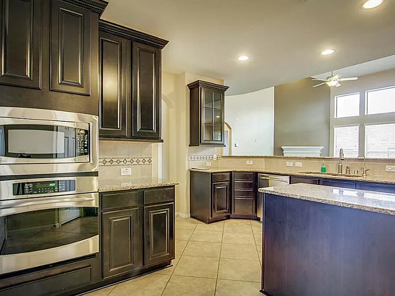 10207 White Pines Dr — Photo 12