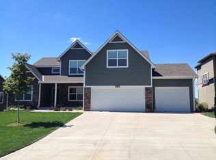 1127 Sawhill Dr, Lawrence, KS 66049