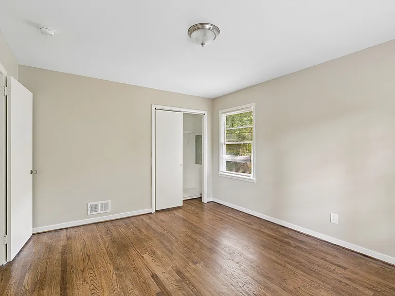 2616 Wood Dr NE — Photo 11