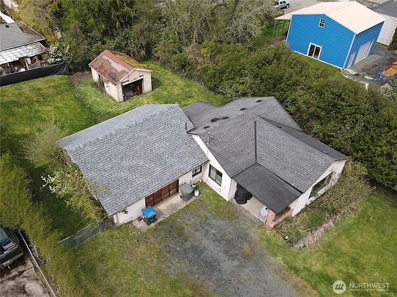 3rd image of 2920 S Peabody Street