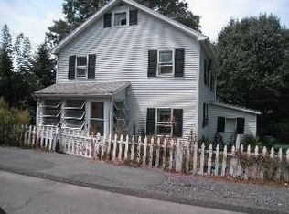 14 Caroline St, Beacon, NY 12508