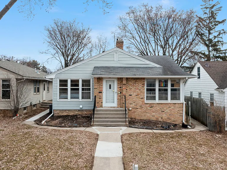 4705 France Ave S — Photo 1