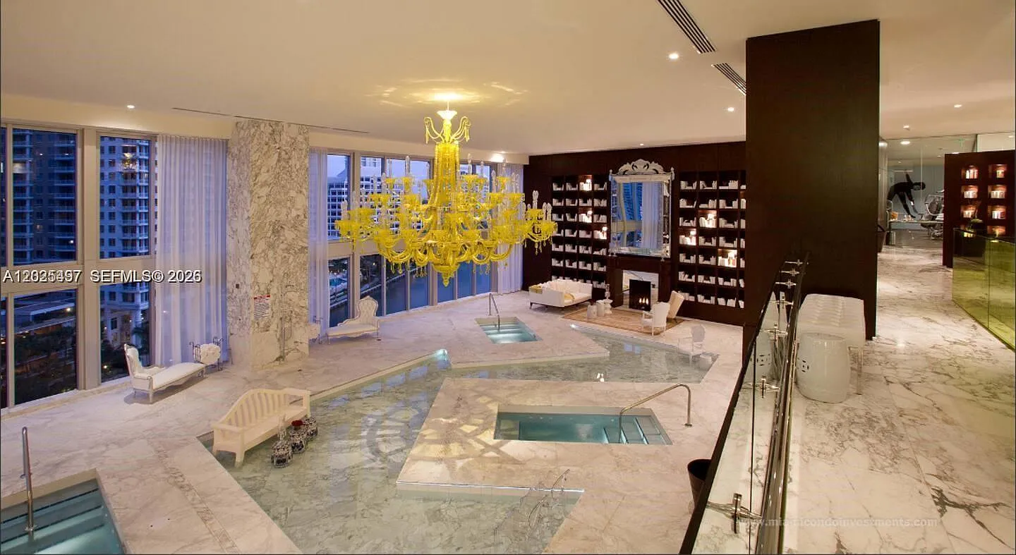 Icon Brickell Condo No 3 — Photo 4