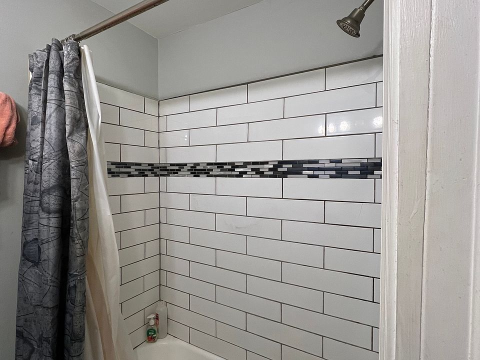 2nd image of 108 Morton Ave APT 2