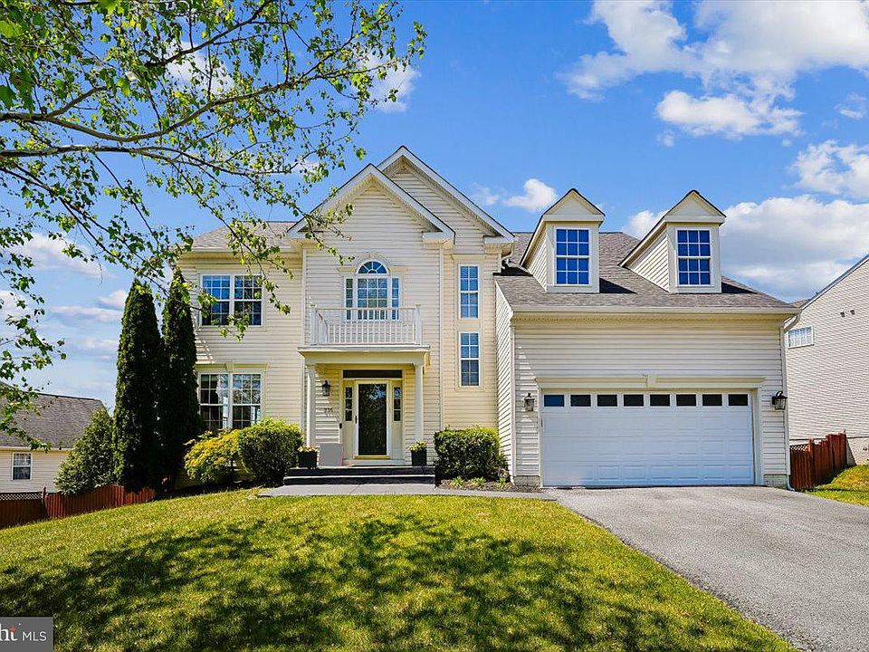 1st image of 236 Rebecca Dr