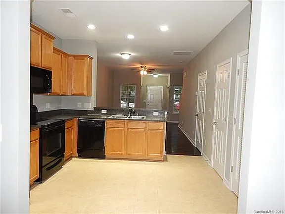 9709 Turning Wheel Dr — Photo 2