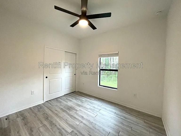 560 Nimitz Blvd — Photo 14