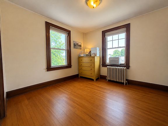 4th image of 2039 Commonwealth Ave APT 7