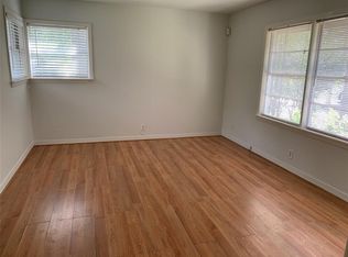 1639 Woodvine Dr, Houston, TX 77055