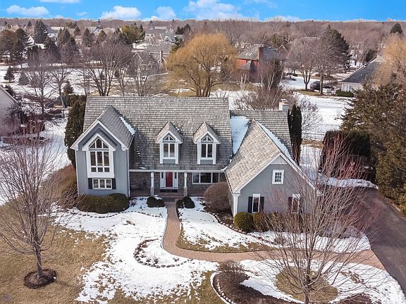 2nd image of 17804 W Pond Ridge Cir