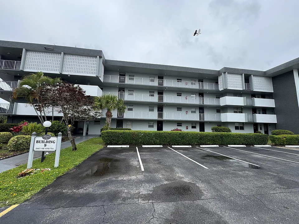 2861 NW 47th Ter #207B