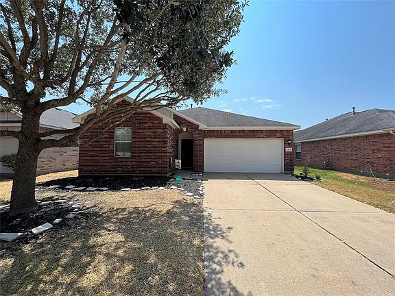 2nd image of 24631 Lakecrest Bend Dr