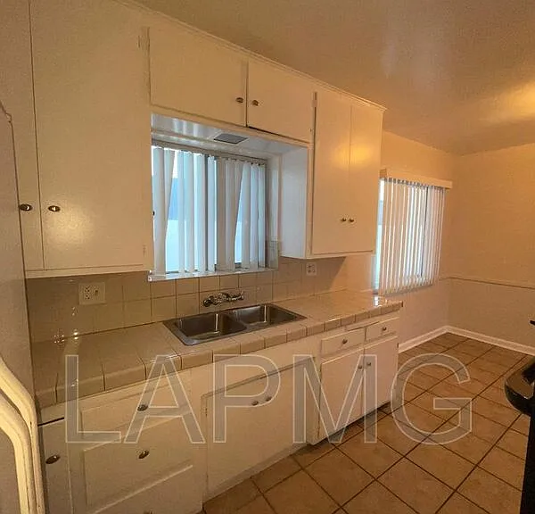 11185 Carson Dr #D — Photo 4