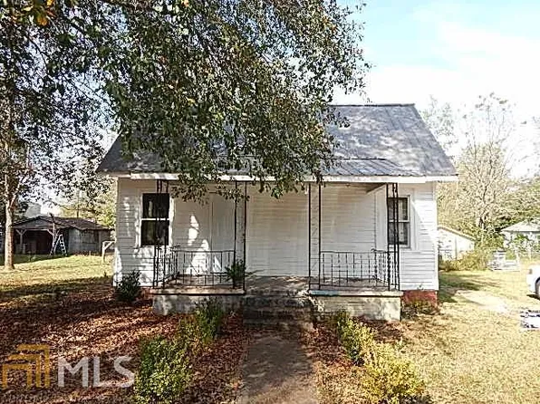 204 Frederick Ave, Hogansville, GA 30230