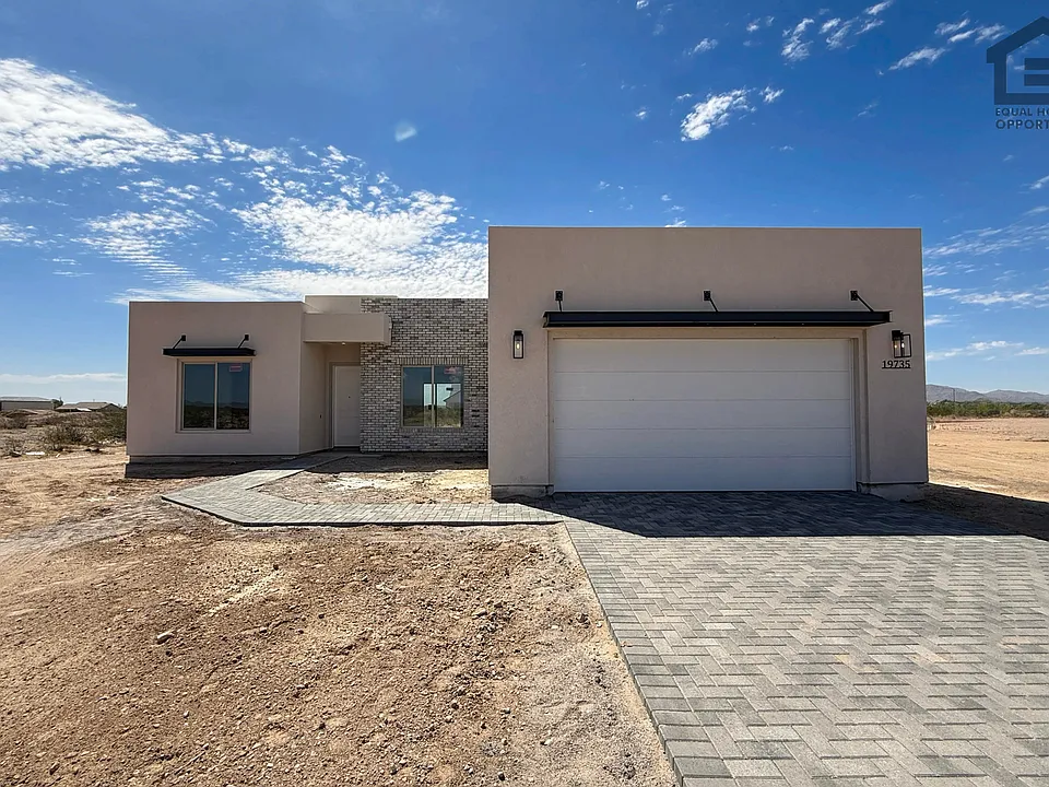 19735 W Norwich Dr