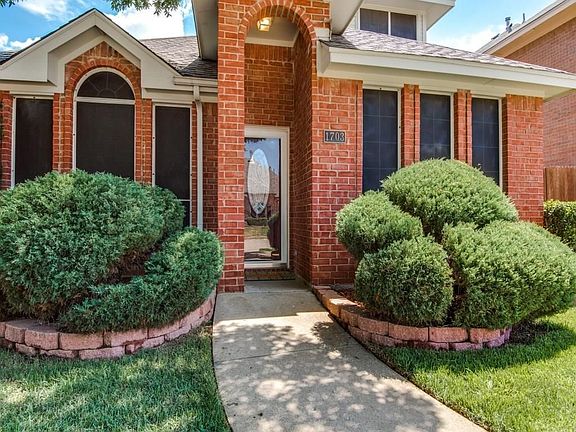 3rd image of 1703 Circle Creek Dr