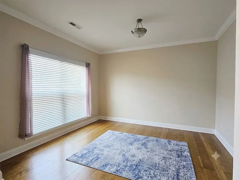 5790 Highland Grove Dr — Photo 9