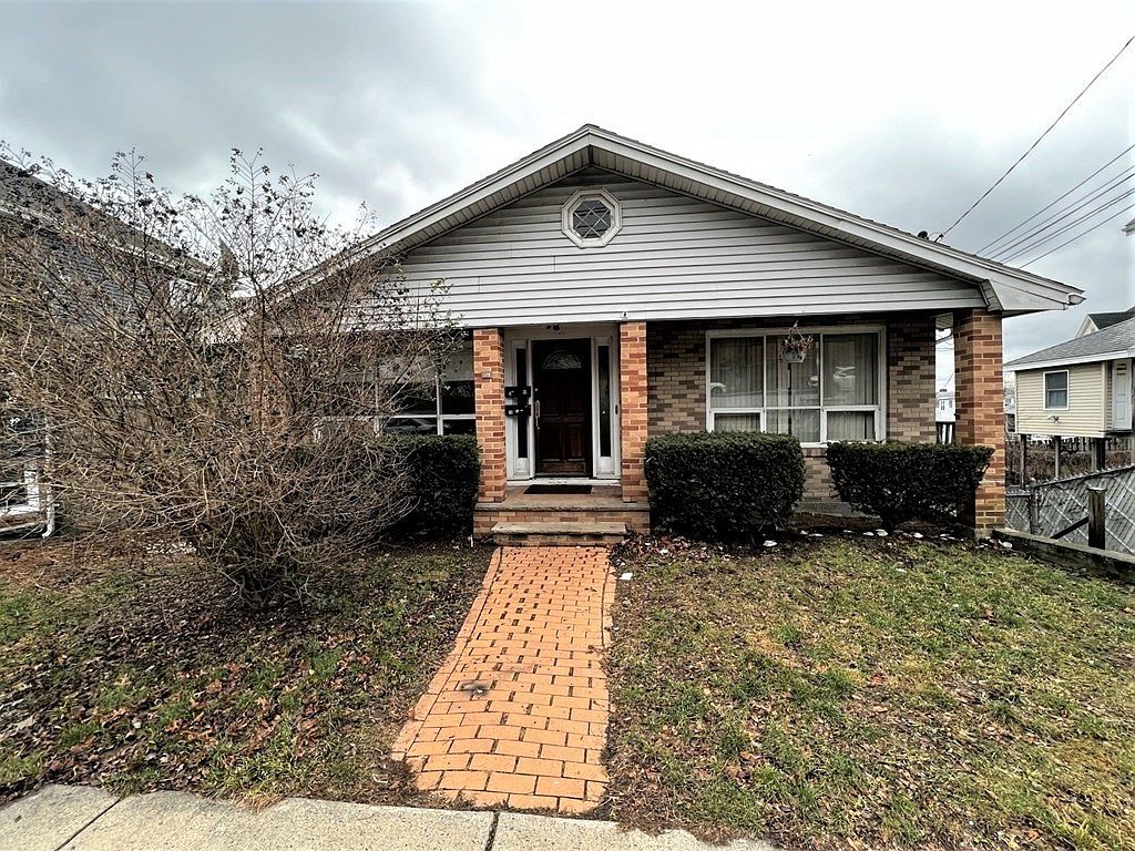 379 Beach St, Revere, MA 02151 Zillow