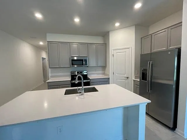 844 Ofanto Way — Photo 8