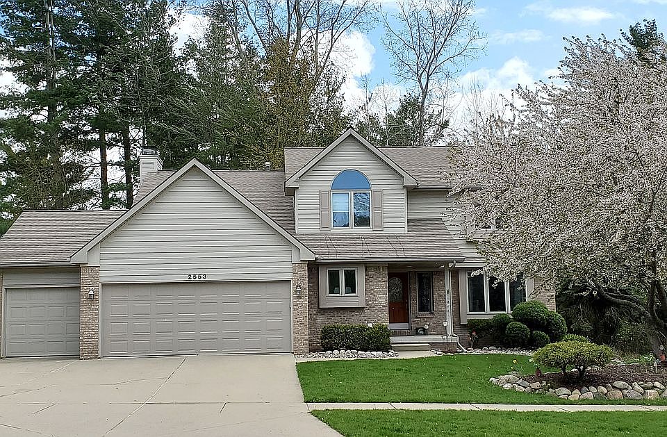 2553 Sundance Lane