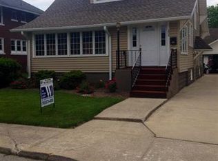 208 Columbia Ave, Tipton, IN 46072