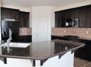 3768 Chessa Ln, Clovis, CA 93619