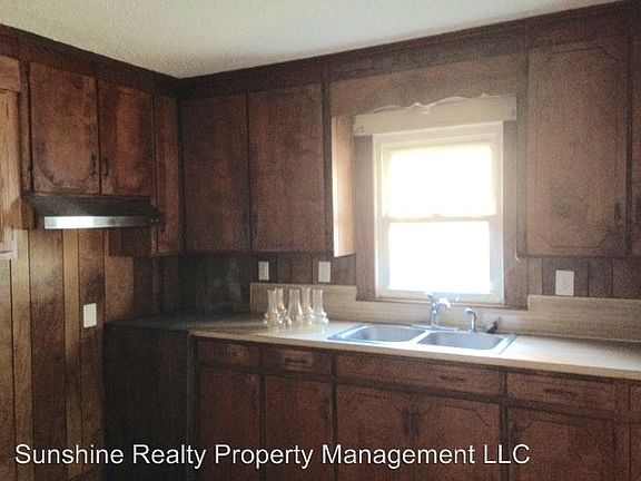 5th image of 359 Fitch Dr