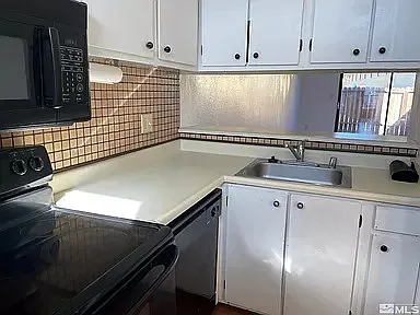 859 Nutmeg Pl #3 — Photo 7