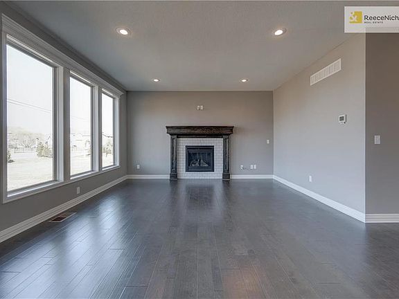 3rd image of 1805 NE Griffen Dr