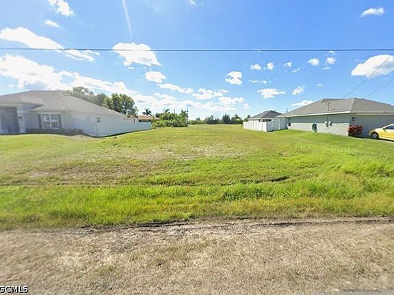 4th image of 2626 NW 10th Ter