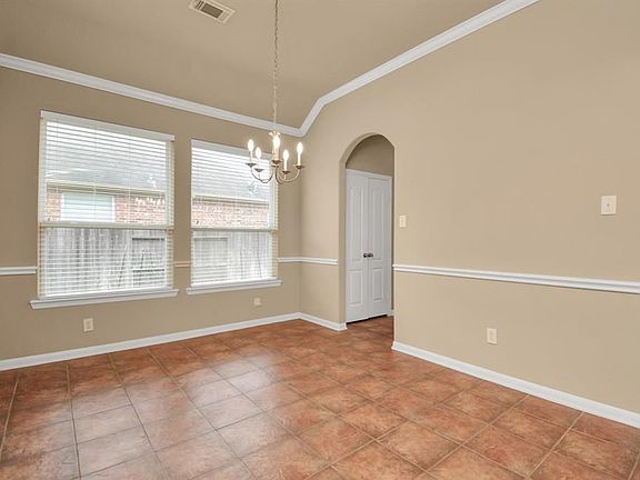 5th image of 6727 Oakman Ln
