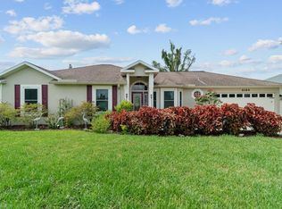 6164 Woodstone Dr, Naples, FL 34112