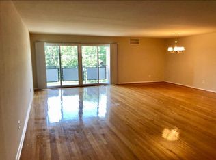 7211 Park Heights Ave APT 404, Pikesville, MD 21208