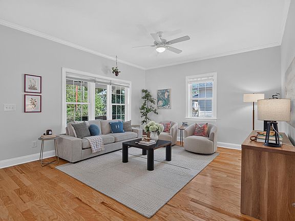 3rd image of 408 Gray Ave