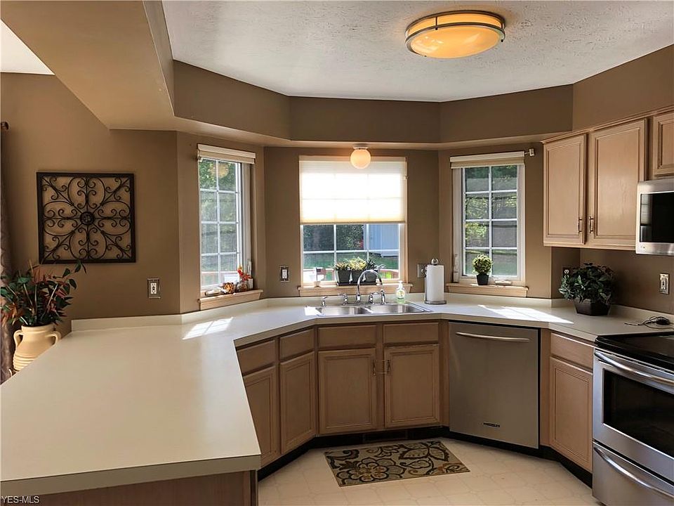 104 E Oakmont Way, Northfield, OH 44067 Zillow