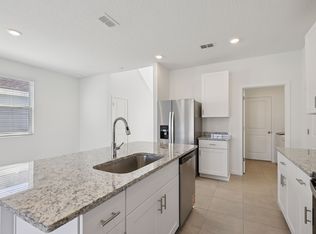 9721 Amber Village Rd, Jacksonville, FL 32219