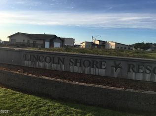 4530 NW Pacific Ct, Lincoln City, OR 97367