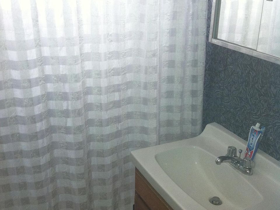 1st image of 2115 27th St APT A1