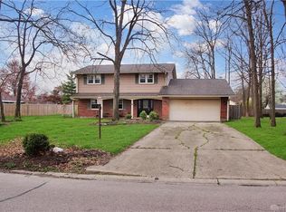 1010 Ripplecreek Ct, Dayton, OH 45458