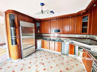 162 Irwin St, Brooklyn, NY 11235