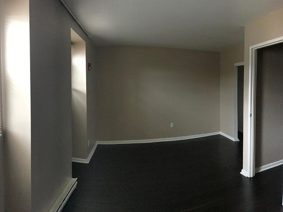 1st image of 327 Kauffman St APT 17