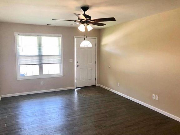 3rd image of 217 Wildrose Ln APT C