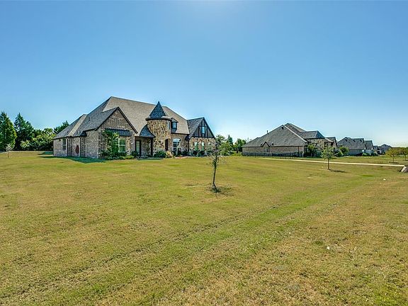 2nd image of 222 The Falls Dr